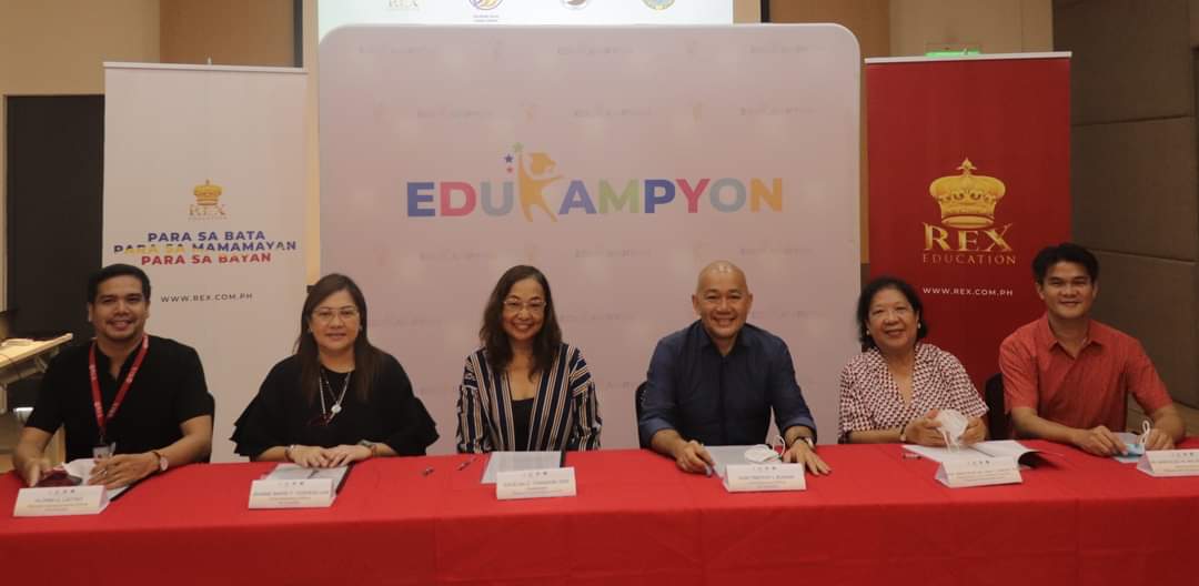 Signatories of the memorandum pose for a picture. From L-R: Miss Jeanne Marie F. Tordesillas, Chief Marketing Officer of Rex Education; Dr. Excelsa C. Tongson, Chairperson of Philippine Social Sciences Council; Don Timothy I. Buhain, Chief Executive Officer of Rex Education; Professor Emeritus Dr. Ma. Luisa T. Camagay, Representative from the Philippine Historical Association; Dr. Marcelino M. Macapinlac, Jr., Representative from the Philippine National Historical Society